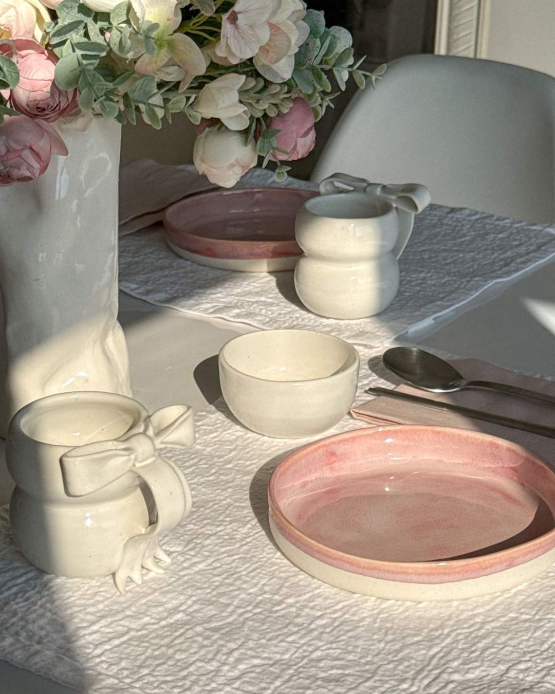 Caneca de Laço de Porcelana